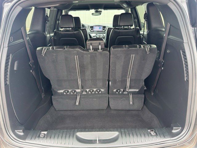 Used 2025 Chrysler Pacifica Select FWD image 7