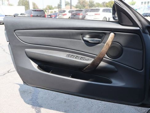 Used 2010 BMW 135i Convertible image 20