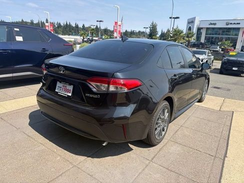 Used 2022 Toyota Corolla LE FWD image 5