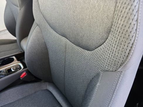 Used 2019 Hyundai Santa Fe SE FWD image 16