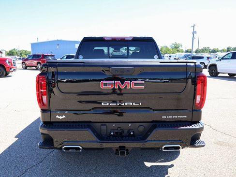 Used 2023 GMC Sierra 1500 Denali AWD/4WD image 4