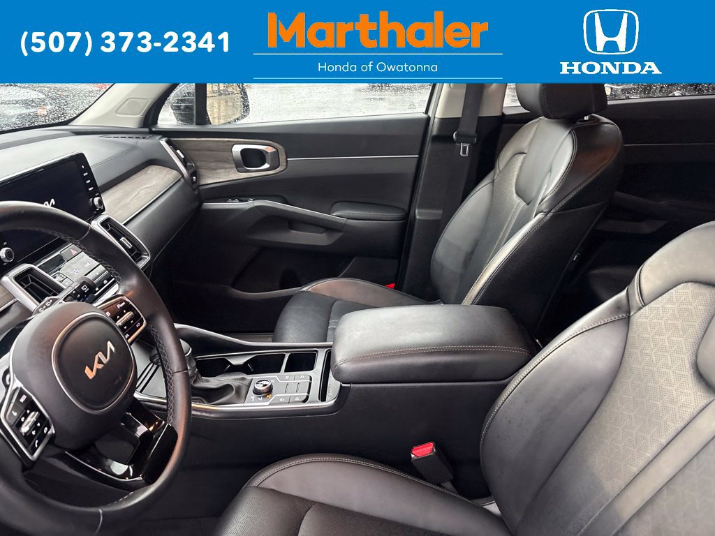 Used 2023 Kia Sorento S AWD/4WD image 11
