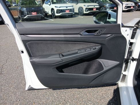 New 2026 Volkswagen GTI SE image 10