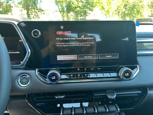 New 2026 GMC Canyon Elevation w/ Convenience Package image 18