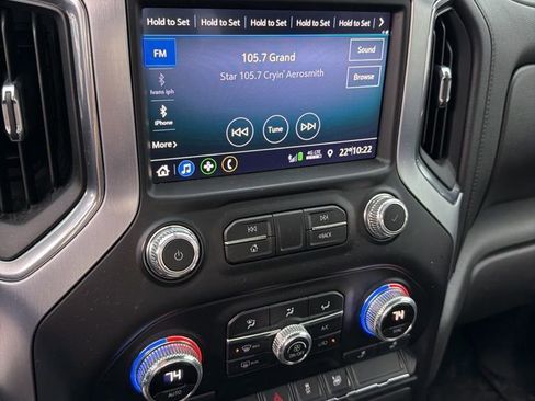 Used 2021 GMC Sierra 1500 SLE image 3