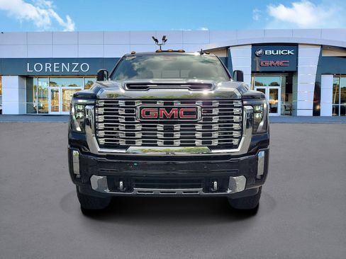 New 2026 GMC Sierra 2500 Denali w/ Denali Reserve Package AWD/4WD image 2