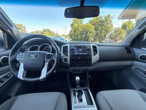 Used 2013 Toyota Tacoma 4x4 Double Cab w/ SR5 Pkg image 21