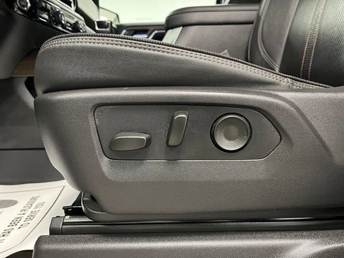 Used 2024 Chevrolet Silverado 1500 High Country w/ High Country Premium Package AWD/4WD image 23