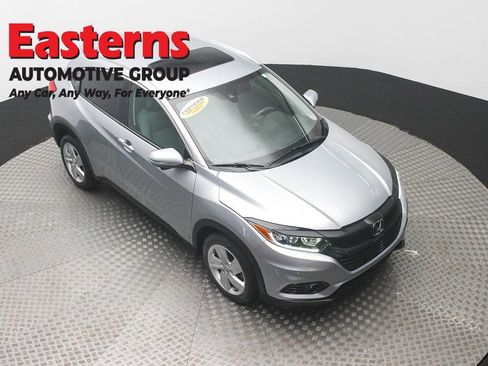 Used 2019 Honda HR-V EX image 3