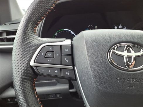 Certified 2021 Toyota Sienna XSE image 24