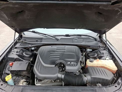 Used 2020 Dodge Challenger SXT RWD image 36
