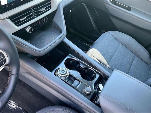 New 2026 Ford Explorer Active AWD/4WD image 24