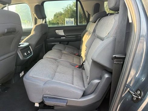 Used 2025 Ford Expedition Max Active RWD image 10