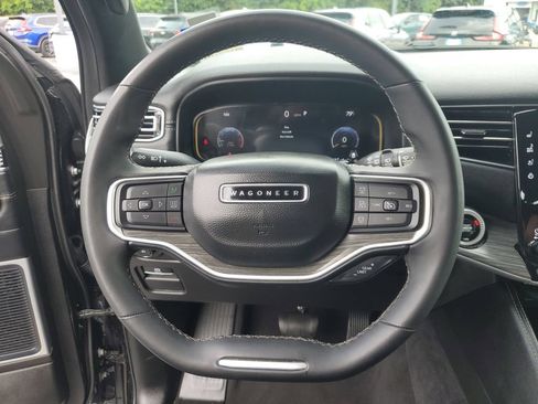Used 2024 Jeep Wagoneer L Series II w/ Flexible Seating Group RWD image 25