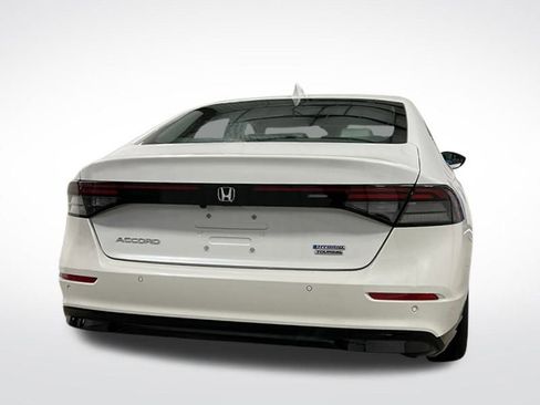 Used 2025 Honda Accord Touring image 5