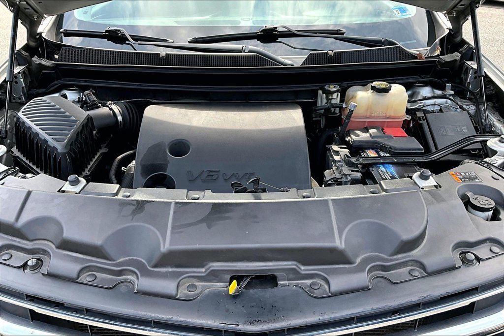 Used 2020 Chevrolet Traverse LT w/ LT Premium Package AWD/4WD image 31