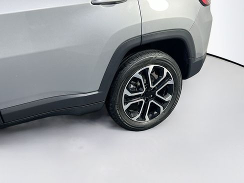 Used 2022 Jeep Compass Limited AWD/4WD image 26