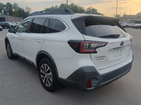 Used 2020 Subaru Outback Premium AWD/4WD image 3