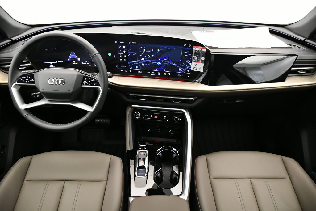 Used 2025 Audi Q5 Premium w/ Convenience Package AWD/4WD image 18