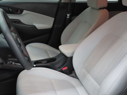 Used 2023 Hyundai Kona SEL FWD image 11