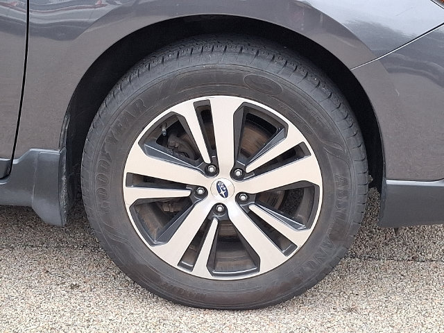 Used 2018 Subaru Outback 2.5i Limited AWD/4WD image 8