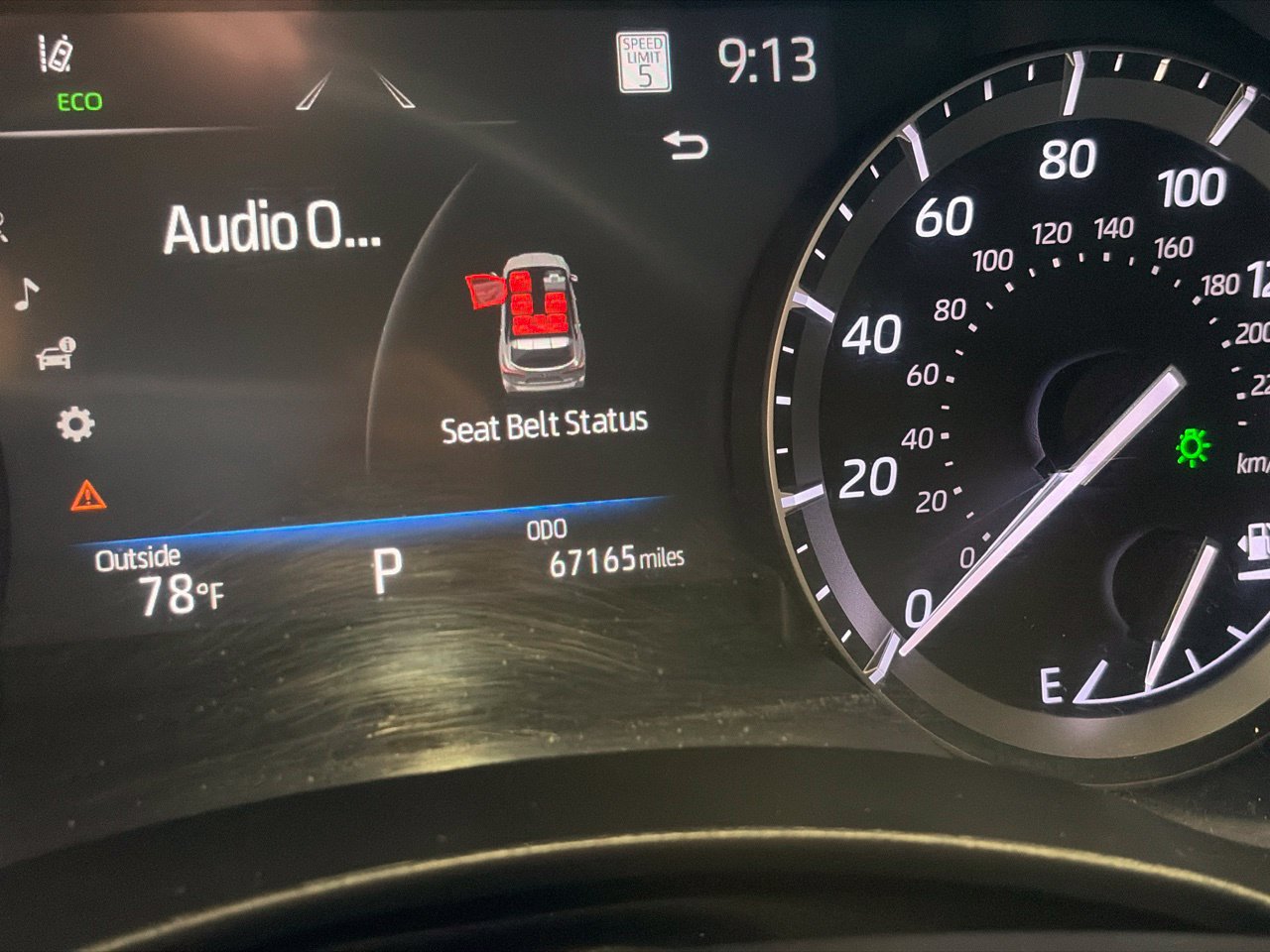 Used 2021 Toyota Highlander Limited FWD image 11