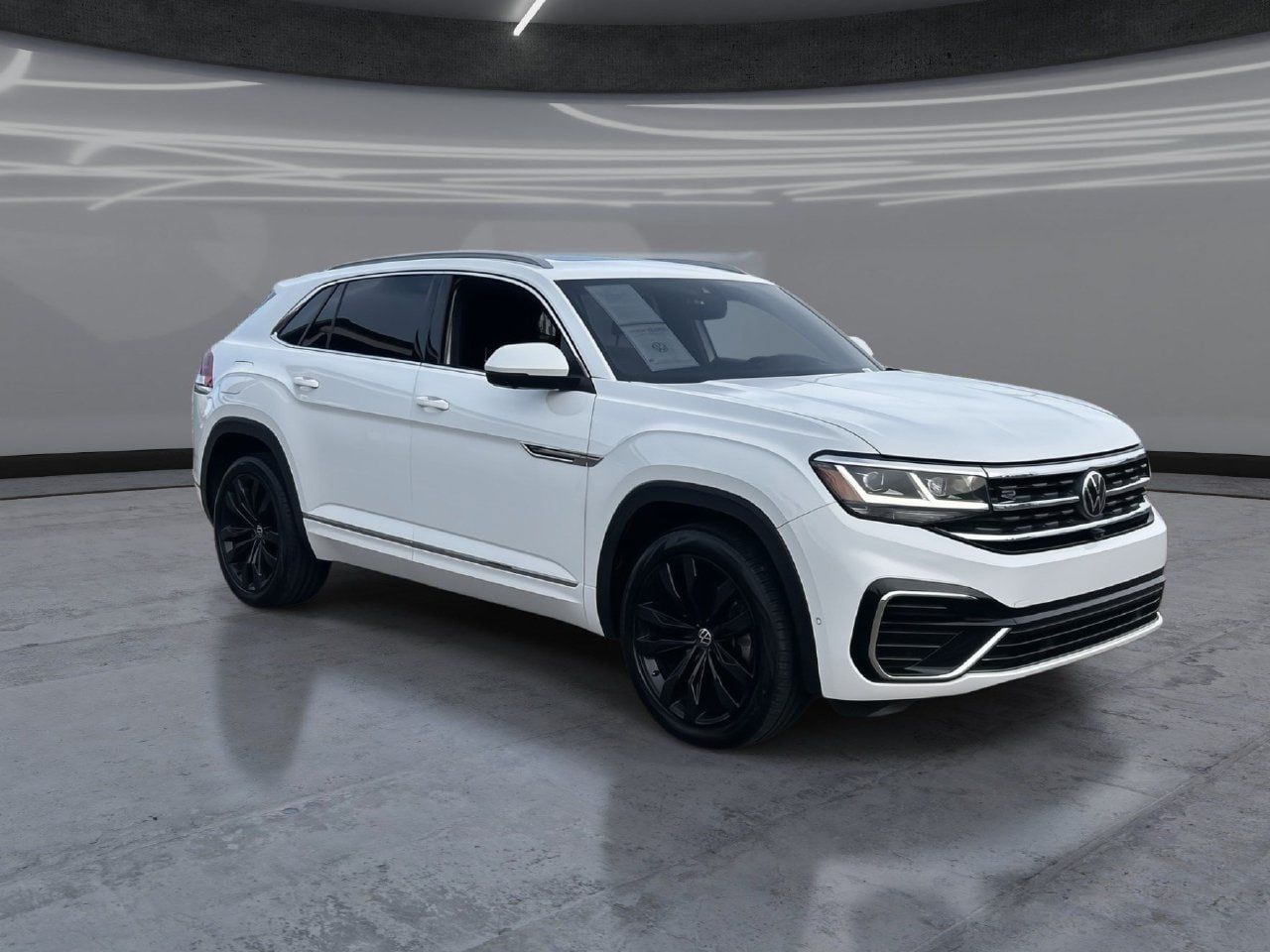 Used 2021 Volkswagen Atlas Cross Sport SEL Premium R-Line AWD/4WD image 2