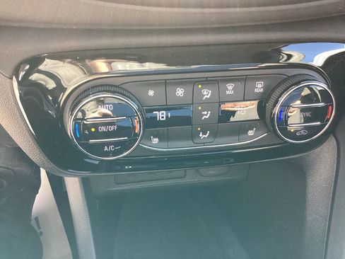 Used 2023 Buick Encore GX Select image 35