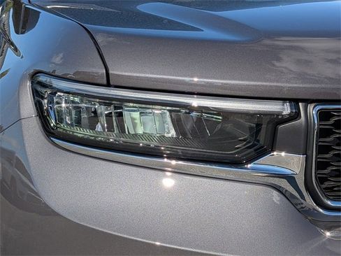 New 2025 Jeep Grand Cherokee L Laredo w/ Luxury Tech Group I image 10