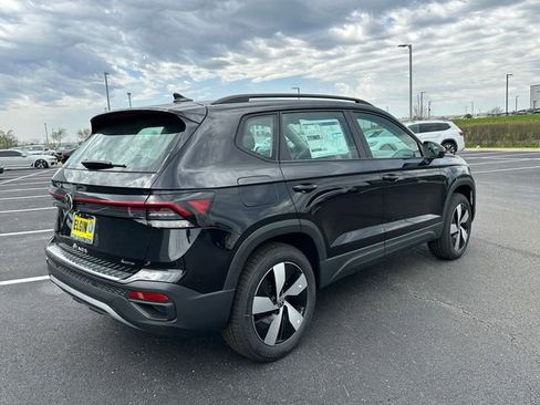 New 2026 Volkswagen Taos S AWD/4WD image 7