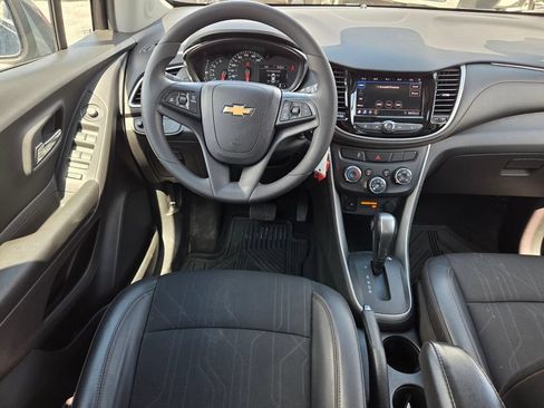 Certified 2022 Chevrolet Trax LT AWD/4WD image 7