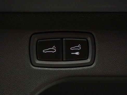 New 2025 Porsche Macan Turbo Electric image 14