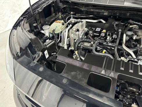 Used 2025 Nissan Kicks S AWD/4WD image 60
