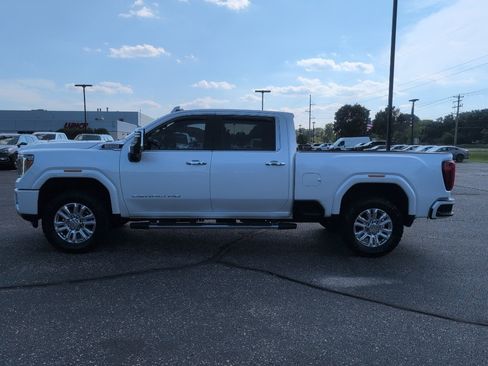 Used 2021 GMC Sierra 2500 Denali w/ Denali Ultimate Package AWD/4WD image 2