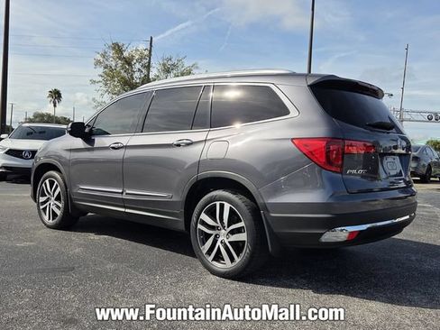 Used 2017 Honda Pilot Touring image 3