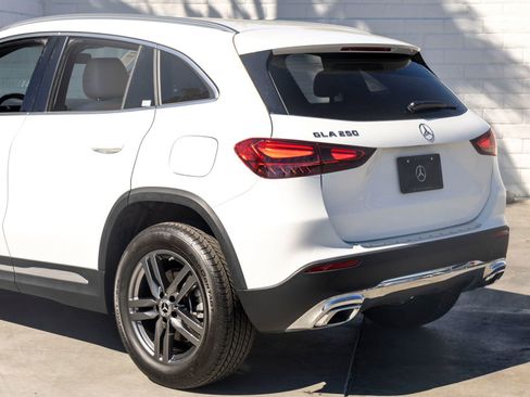 Used 2026 Mercedes-Benz GLA 250 GLA 250 image 8