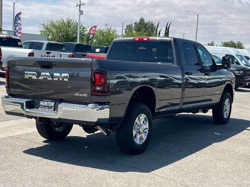 New 2026 RAM 2500 Big Horn AWD/4WD image 7