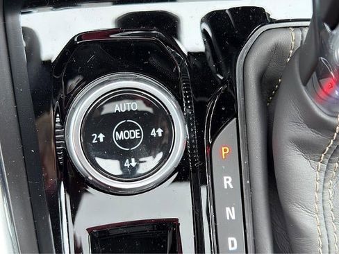 New 2026 GMC Canyon Denali image 32