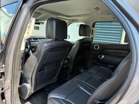 Used 2018 Land Rover Discovery HSE Luxury AWD/4WD image 35