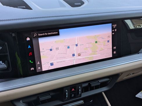 Certified 2026 Porsche Cayenne AWD/4WD image 17