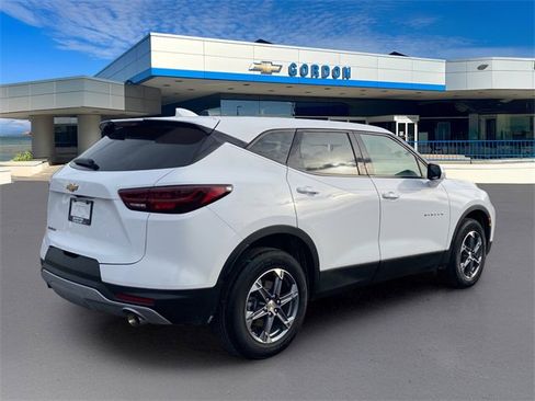 Used 2023 Chevrolet Blazer LT w/ Driver Confidence Package image 8