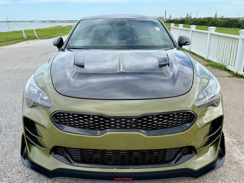 Used 2019 Kia Stinger GT2 AWD/4WD image 2