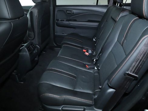 Used 2023 Honda Passport TrailSport image 14