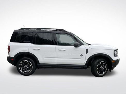 Certified 2025 Ford Bronco Sport Outer Banks w/ Outer Banks Tech Package+ image 3