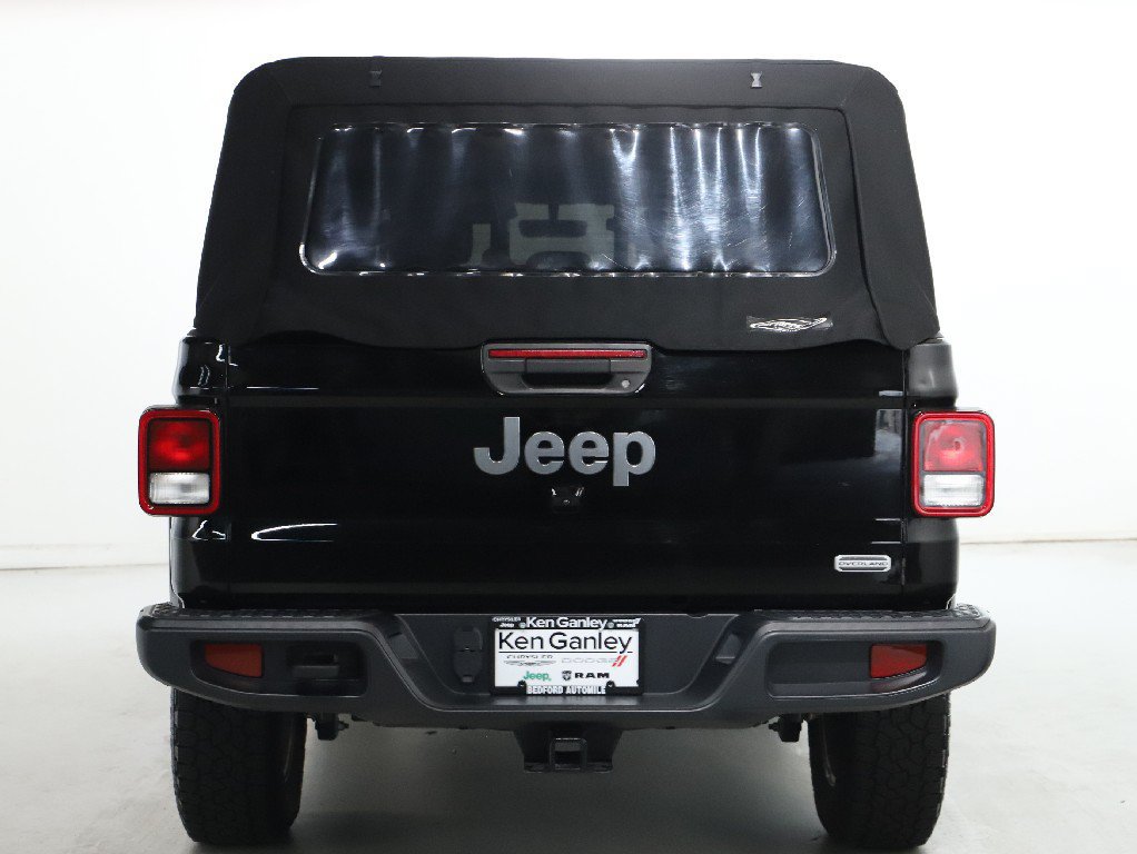 Used 2022 Jeep Gladiator Overland w/ Trailer Tow Package AWD/4WD image 42