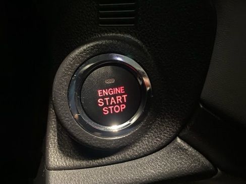 Certified 2025 Subaru Outback Limited image 16