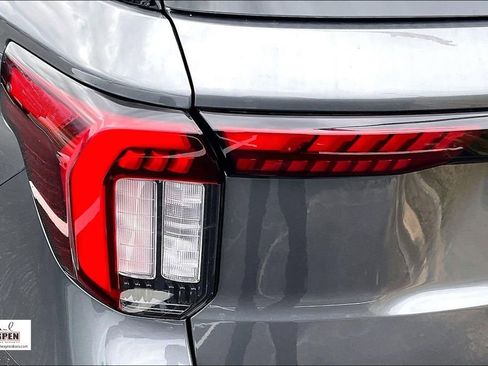 New 2026 Ford Explorer ST-Line image 25