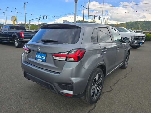 Used 2025 Mitsubishi Outlander Sport ES AWD/4WD image 5