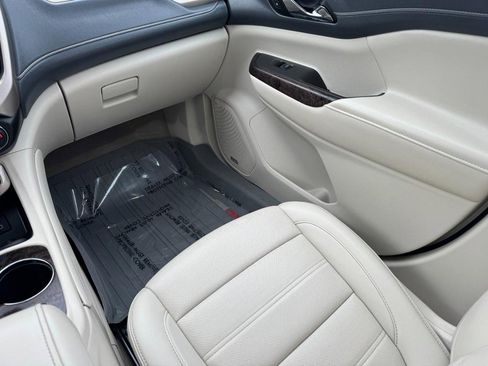 Used 2021 GMC Acadia Denali w/ LPO, Floor Liner Package image 18