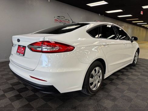 Used 2019 Ford Fusion S image 12